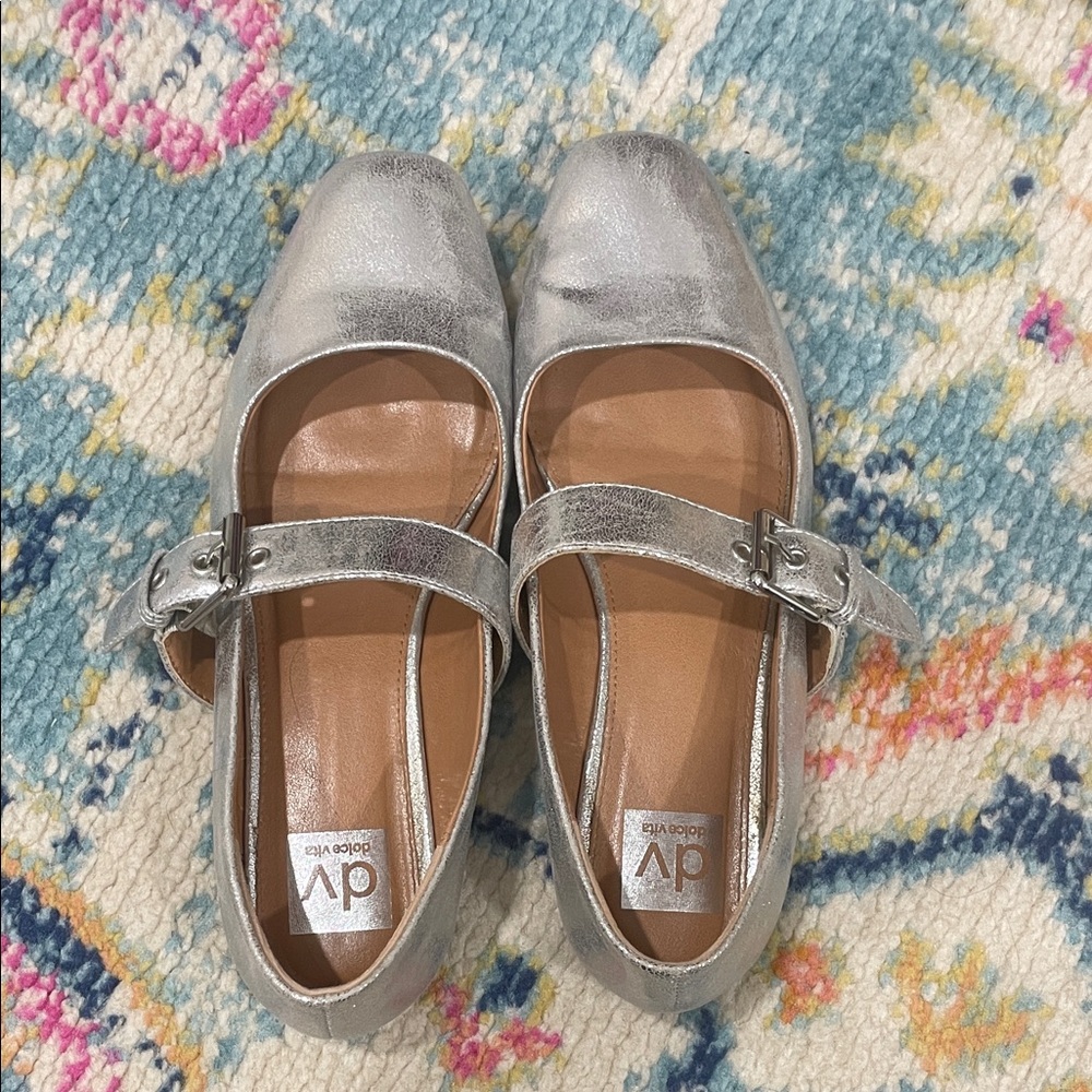 DV by Dolce Vita Silver Mary Jane Flats - Picture 4 of 4